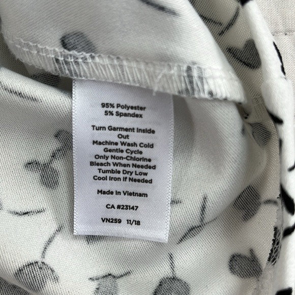 Talbots Size M sleeveless top - Picture 5 of 5